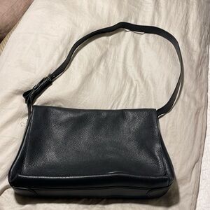 Cuyana Black Leather Shoulder Bag